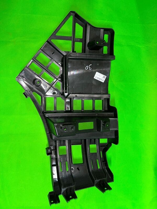 Кронштейн заднего бампера