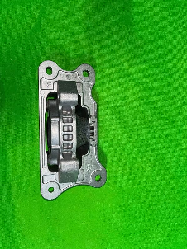 Верхняя подушка двигателя